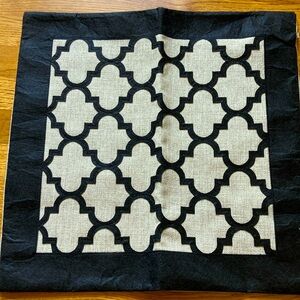 Outdoor pillow covers